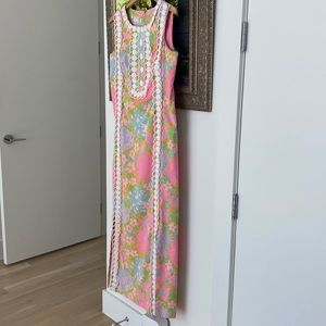 Vintage Lilly Pulitzer maxi dress. Good vintage condition.